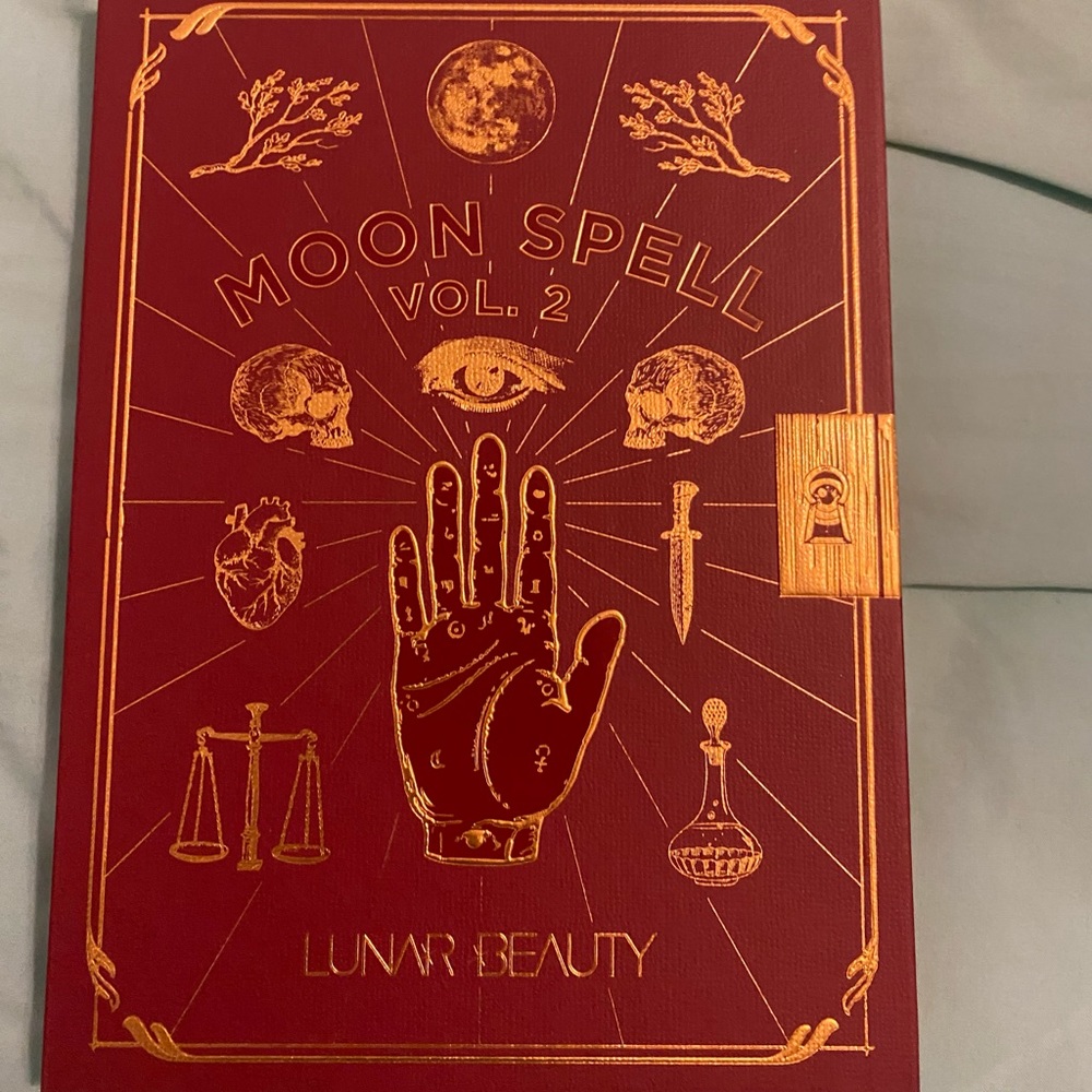 Lunar Beauty Moon Spell Volume 2 Palette